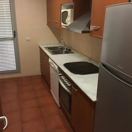 Marina St Jordi Bajos Gran Terraza, Piscina 6 Personas Apartment *